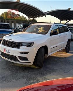 جيب جراند شيروكي